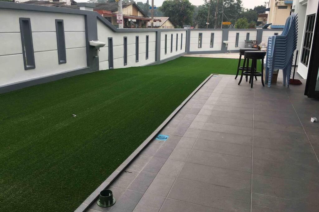 Villa 22Pax :Taman Pelangi Party House Nearby Midvelly Johor Bahru Exterior foto